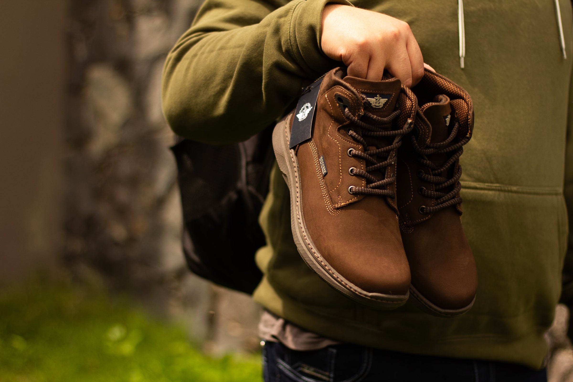 DOCKERS